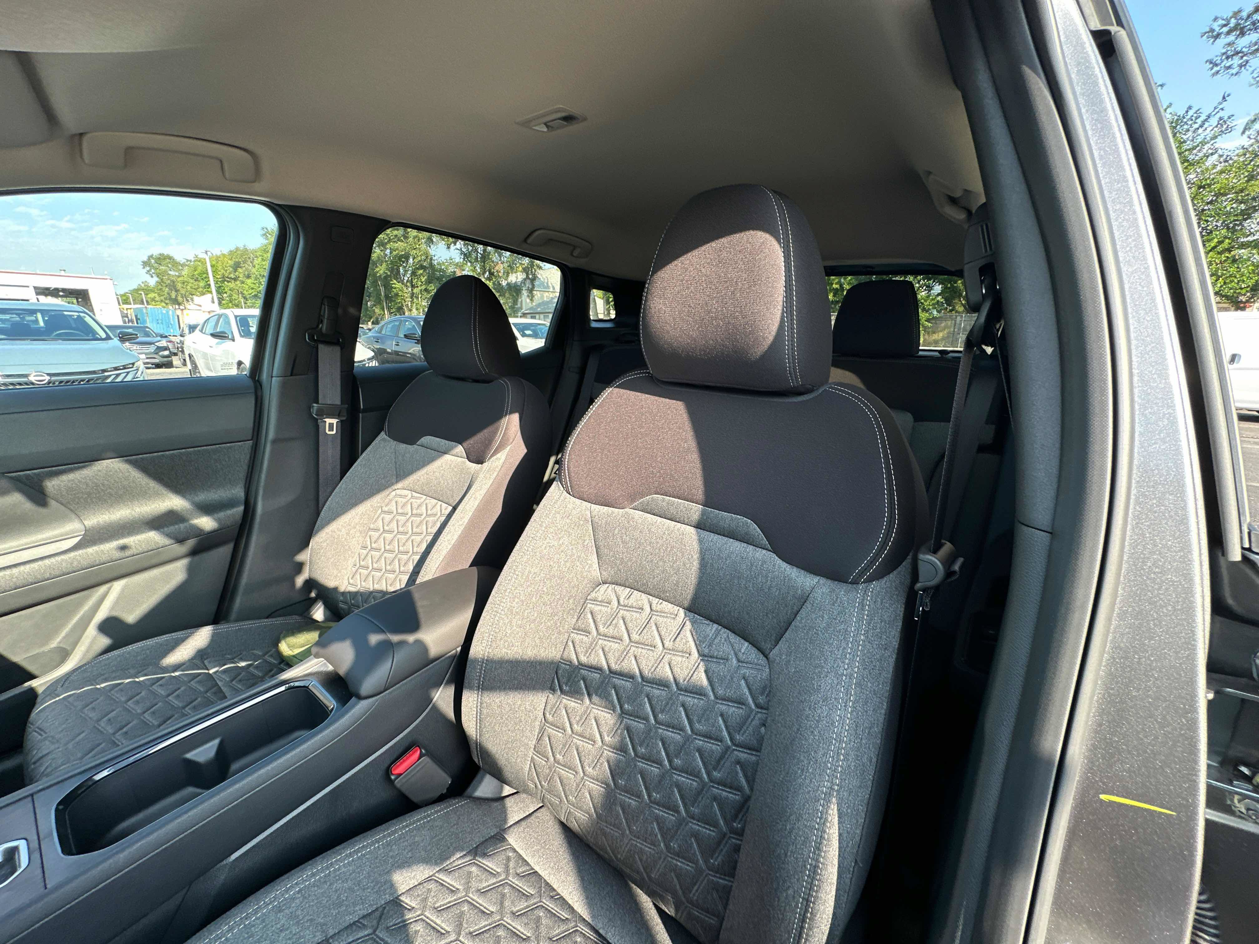 New 2027 Nissan Kicks SV AWD/4WD image 23