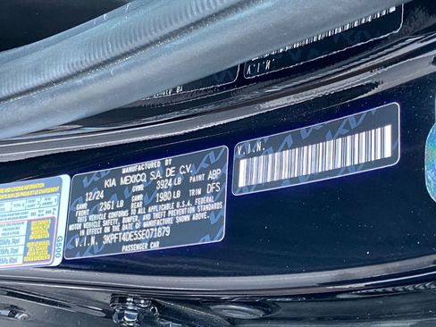 Used 2025 Kia K4 LXS image 28