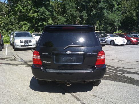 Used 2002 Toyota Highlander 4WD V6 w/ Appearance Pkg image 6