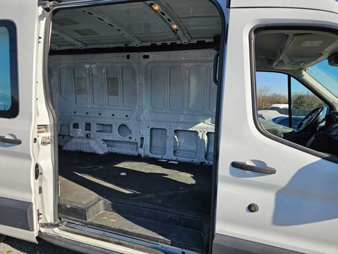Used 2016 Ford Transit 250 148 Medium Roof image 6