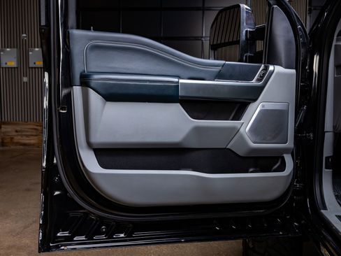 Used 2024 Ford F450 Limited w/ FX4 Off-Road Package image 36