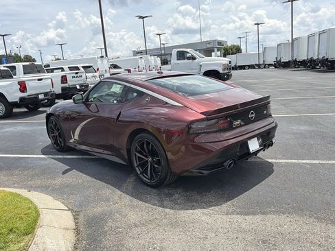Used 2025 Nissan Z Performance w/ Floor Mat Package RWD image 7