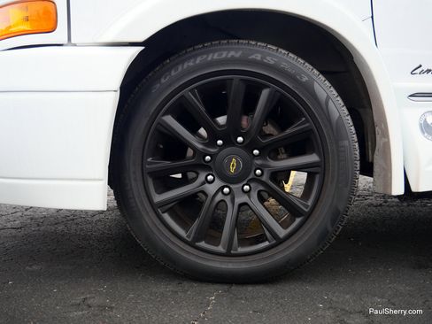 Used 2021 Chevrolet Express 2500 LS w/ Enhanced Convenience Package image 22