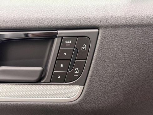 Certified 2026 Porsche Cayenne Coupe AWD/4WD image 19