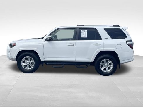 Used 2022 Toyota 4Runner SR5 Premium RWD image 7