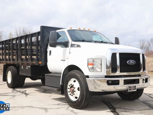 Used 2018 Ford F750 2WD Regular Cab Super Duty image 15