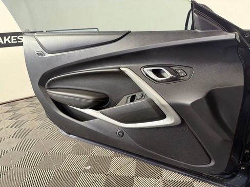 Used 2016 Chevrolet Camaro SS RWD image 14