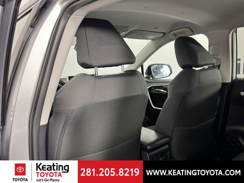 Certified 2025 Toyota RAV4 XLE image 18