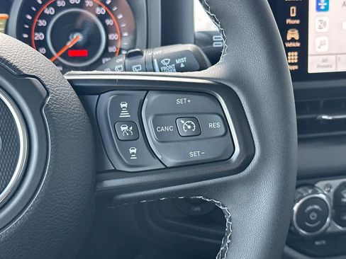 New 2026 Jeep Wrangler Rubicon AWD/4WD image 27