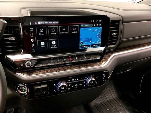 Used 2026 GMC Sierra 1500 SLE w/ X31 Off-Road Package AWD/4WD image 30