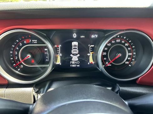 Used 2022 Jeep Wrangler Unlimited Rubicon w/ Steel Bumper Group AWD/4WD image 32