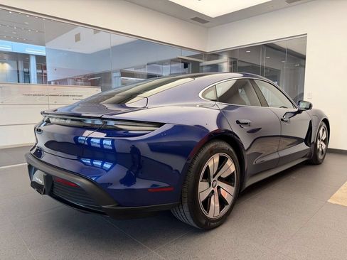 Used 2020 Porsche Taycan 4S AWD/4WD image 6