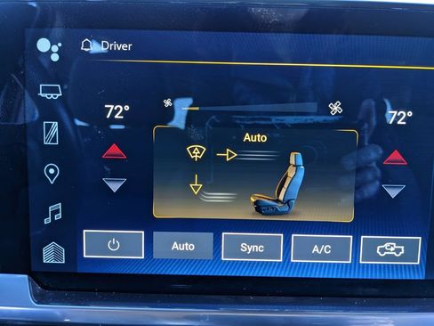 Used 2023 Chevrolet Silverado 1500 RST image 32