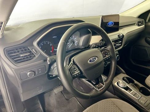 Used 2022 Ford Escape SE w/ Cold Weather Package AWD/4WD image 10