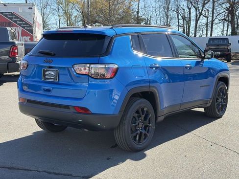 New 2026 Jeep Compass Latitude image 12