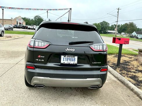 Used 2019 Jeep Cherokee Limited AWD/4WD image 6
