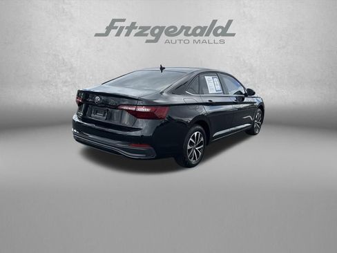 Used 2023 Volkswagen Jetta S image 7