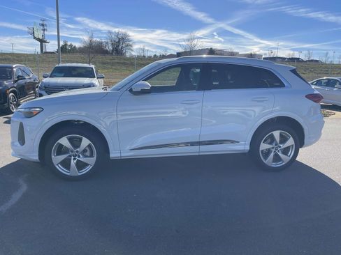 New 2025 Audi Q5 Premium Plus image 4