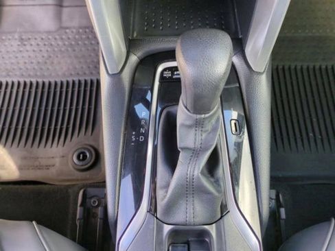 Used 2024 Toyota Corolla Cross AWD Hybrid image 20