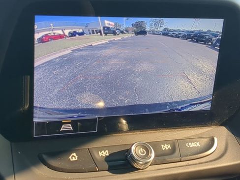 Used 2022 Chevrolet Camaro LT w/ Technology Package image 18