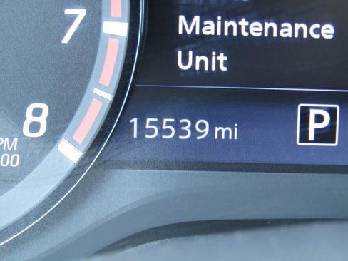 Used 2024 Nissan Titan PRO-4X w/ Pro-4x Utility Package image 22