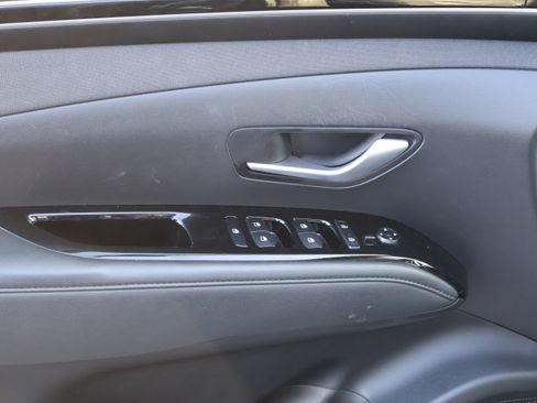 Used 2024 Hyundai Tucson Limited image 22