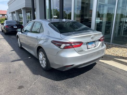 Used 2021 Toyota Camry LE AWD/4WD image 5
