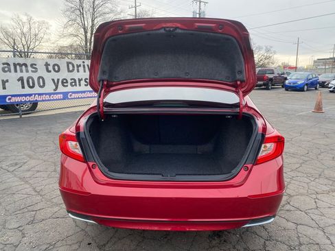 Used 2018 Honda Accord EX image 4