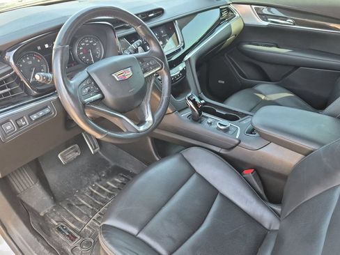 Used 2023 Cadillac XT6 Sport w/ Technology Package AWD/4WD image 10