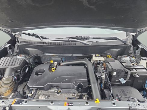 Used 2023 Chevrolet Equinox LT image 31