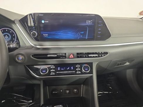 Used 2022 Hyundai Sonata Limited FWD image 22
