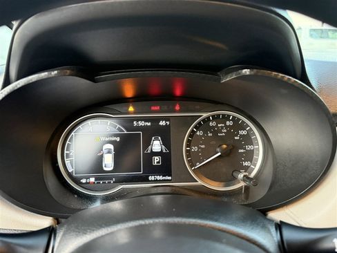 Used 2021 Nissan Versa SV image 17