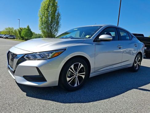 Used 2023 Nissan Sentra SV FWD image 3