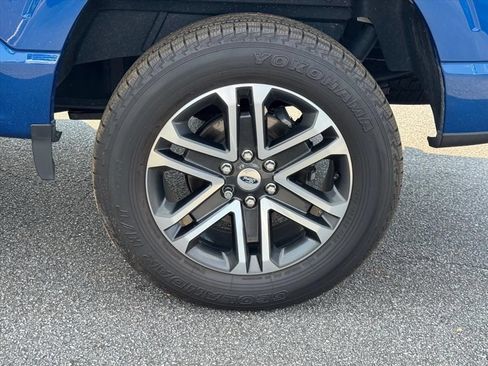 Used 2023 Ford F150 XL w/ STX Appearance Package AWD/4WD image 9