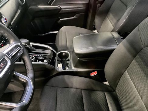 Used 2024 GMC Canyon Elevation w/ Convenience Package image 20