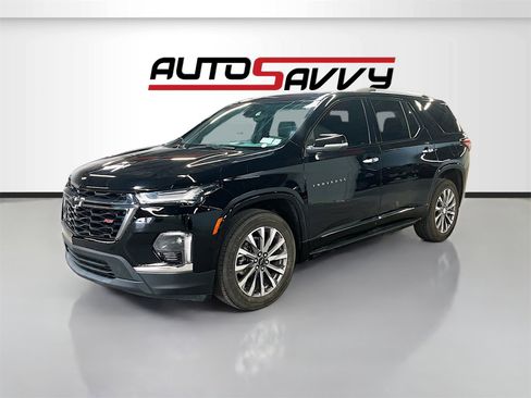 Used 2023 Chevrolet Traverse Premier w/ LPO, 'HIT The Road' Package image 3