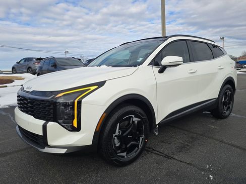 New 2026 Kia Sportage EX image 7