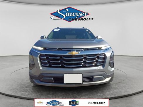 Used 2025 Chevrolet Equinox LT w/ Convenience Package II AWD/4WD image 8
