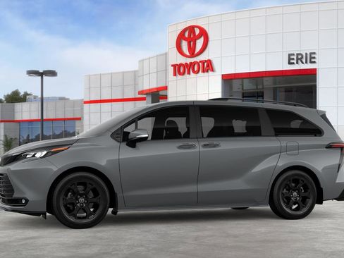New 2026 Toyota Sienna XLE Woodland Edition image 5