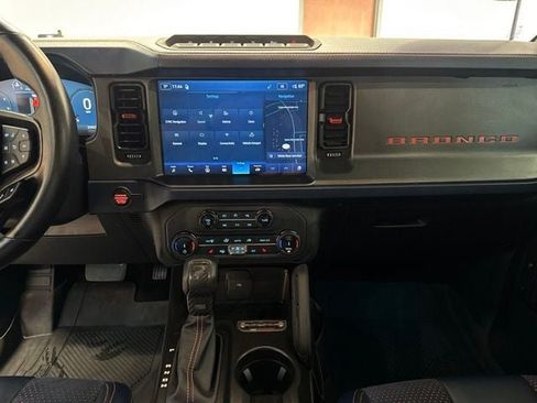 Used 2022 Ford Bronco Raptor w/ Interior Carbon Fiber Pack 6 AWD/4WD image 32