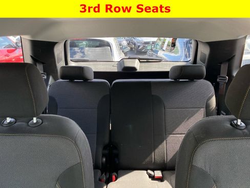 Used 2020 Chevrolet Traverse LT FWD image 28