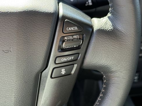 Used 2023 Nissan Frontier SV w/ SV Convenience Package image 17