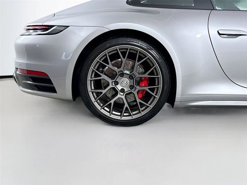 Used 2021 Porsche 911 Carrera S RWD image 32