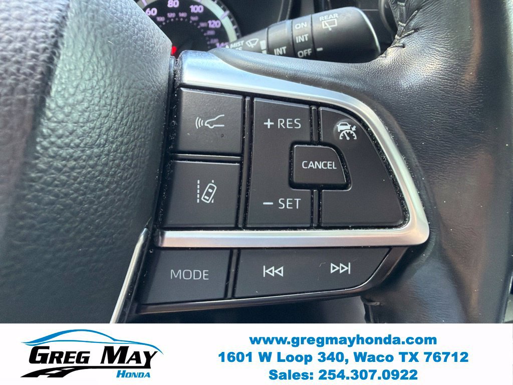 Used 2021 Toyota Highlander LE FWD image 29