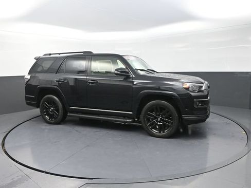 Certified 2021 Toyota 4Runner Nightshade AWD/4WD image 18