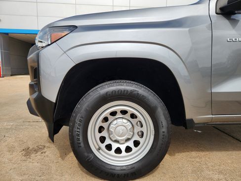 Used 2023 Chevrolet Colorado W/T RWD image 9