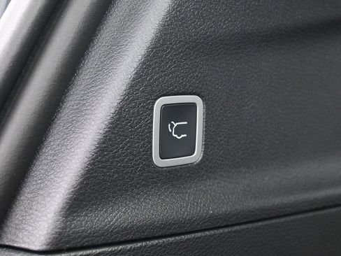 New 2026 Chrysler Pacifica Select image 35