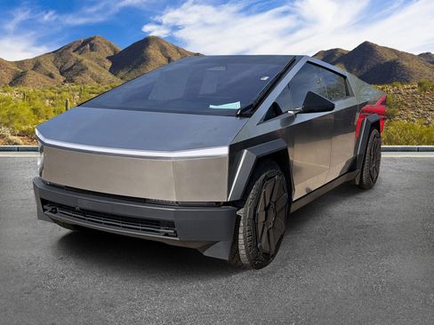 Used 2024 Tesla Cybertruck AWD Crew Cab image 16