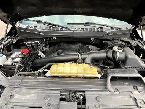 Used 2019 Ford F150 XLT w/ Equipment Group 302A Luxury AWD/4WD image 30
