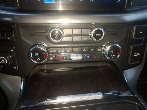 Certified 2021 Ford F150 Lariat w/ Equipment Group 502A High image 25